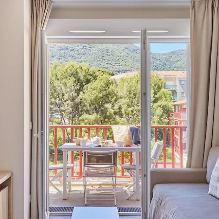 Aparthotel Prestige Odalys Les Canissons